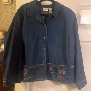 Beautiful!  Embroidered, Long-Sleeve, Denim Top  💙💗💜💚❤️